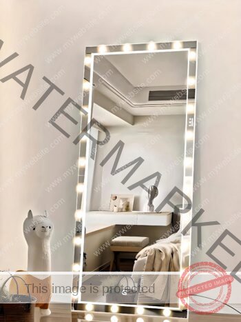 LED bulb vanity mirror