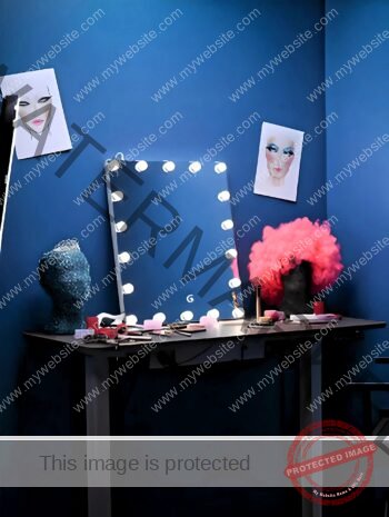 HD Makeup Mirror with Built-in LED Lights